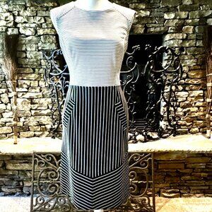 Nine West Black and White Striped Sleeveless Dress with POCKETS! Size 6